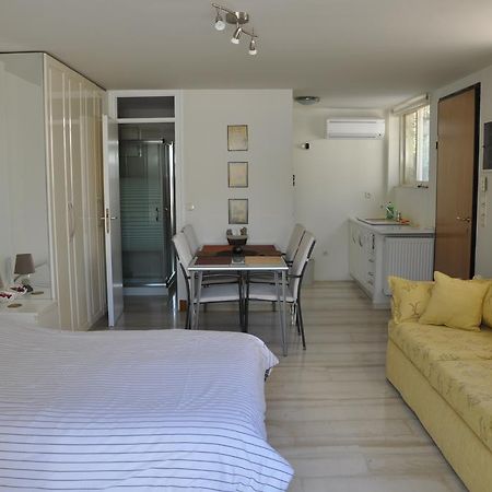 Cosy Studio With Garden / Individual Apartment Athens Luaran gambar