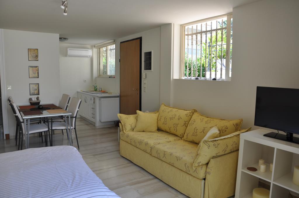 Cosy Studio With Garden / Individual Apartment Athens Luaran gambar